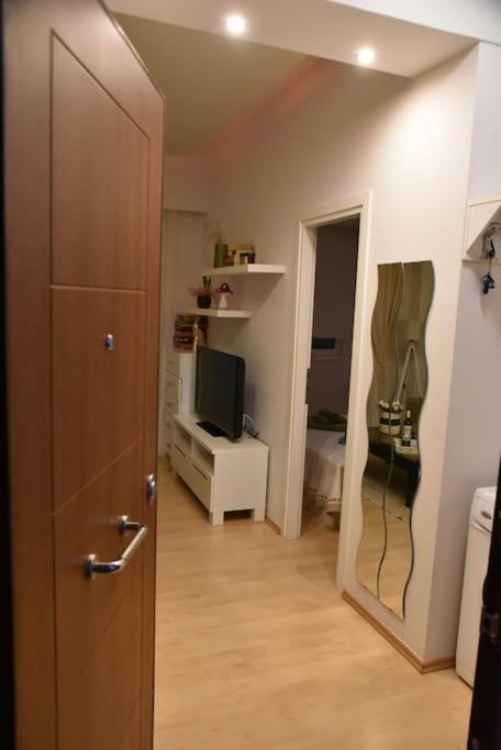 Tiny Treasure Apartment 雅典 外观 照片